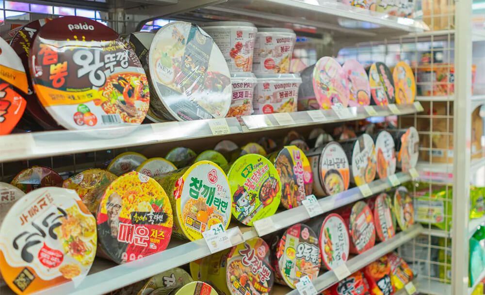常温进口食品落地后,如何安排高效配送?-广州物流